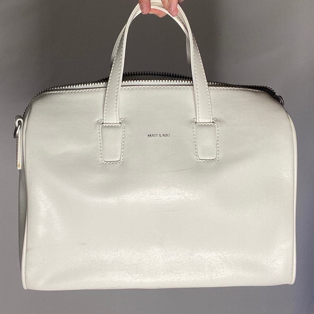 Mat & Nat White Bowler Bag